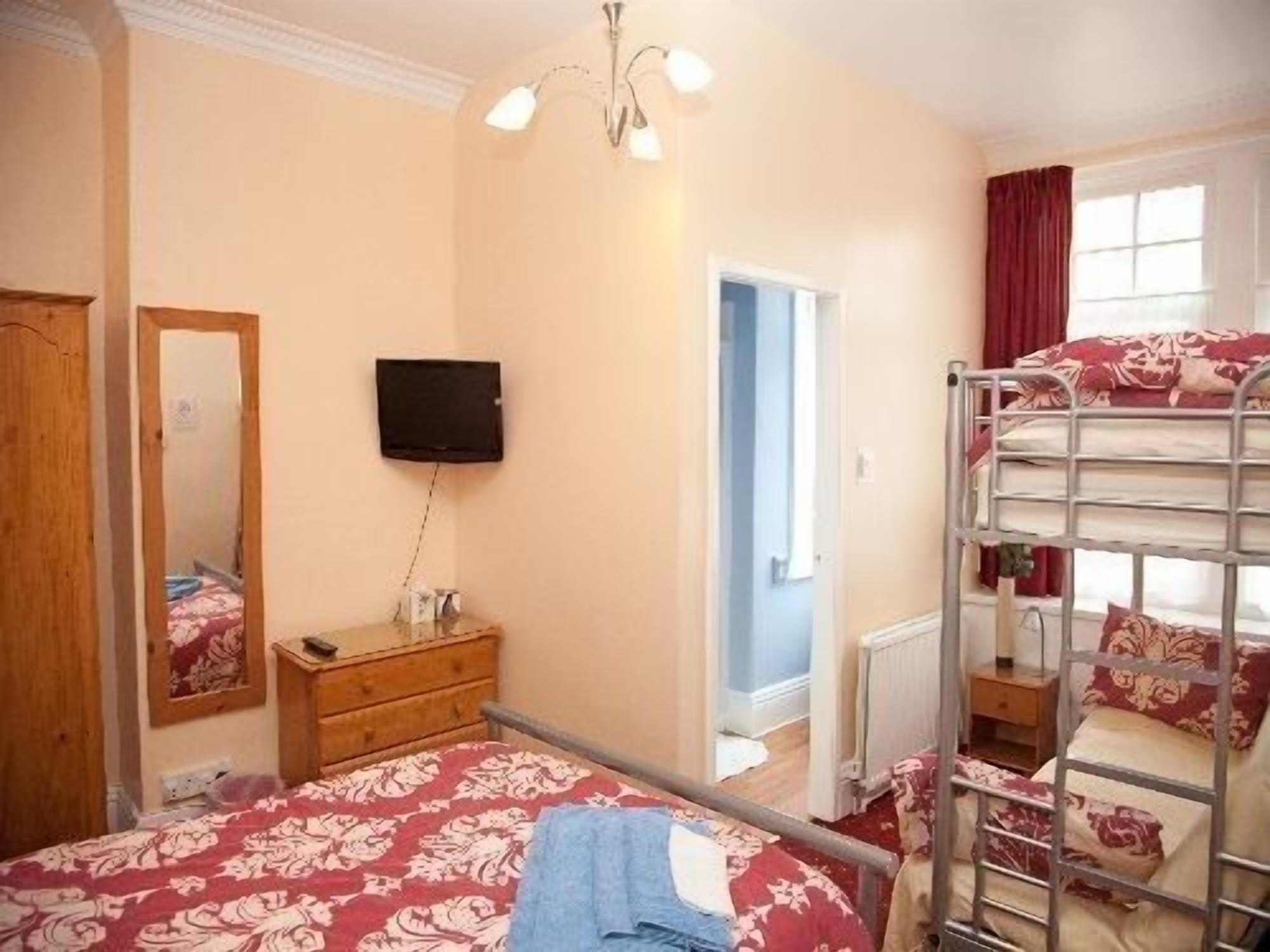 The Meltham Guest House Scarborough Eksteriør bilde